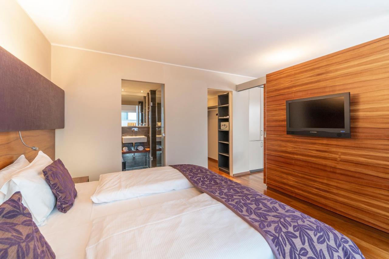 Pakat Suites Wenen Buitenkant foto