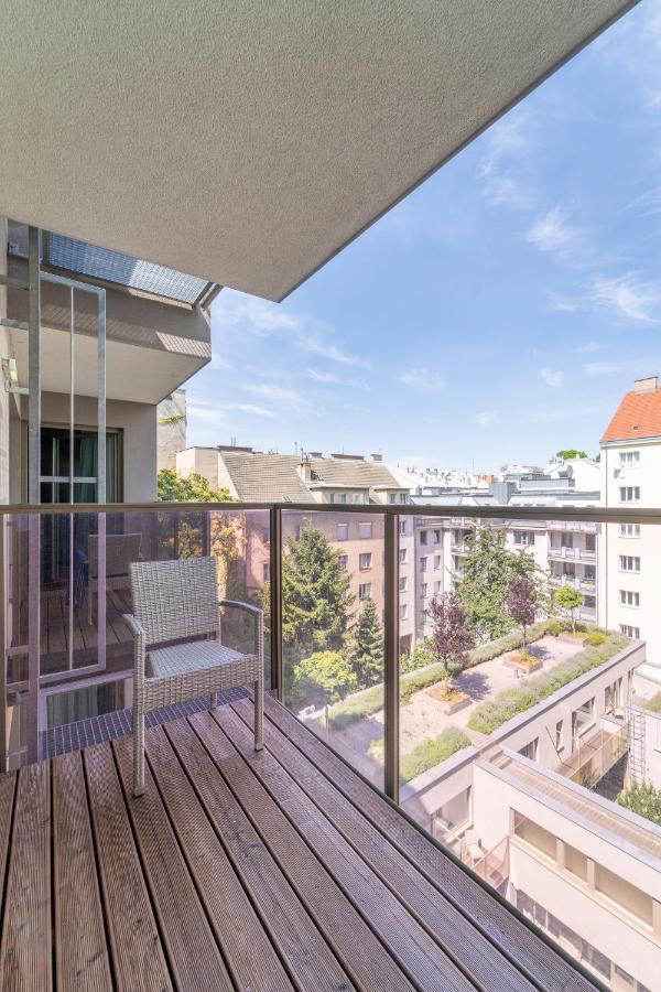 Pakat Suites Wenen Buitenkant foto
