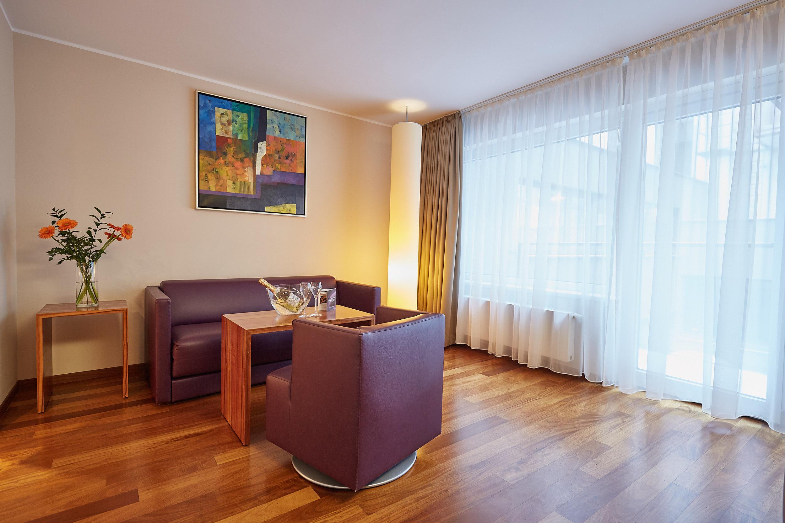 Pakat Suites Wenen Buitenkant foto