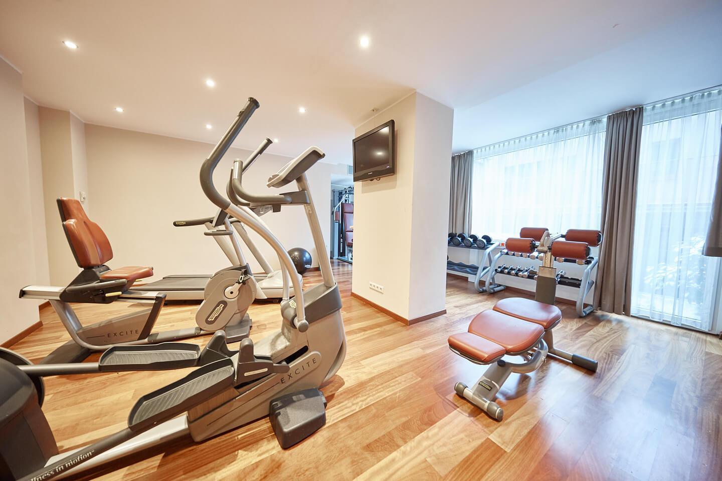 Pakat Suites Wenen Buitenkant foto