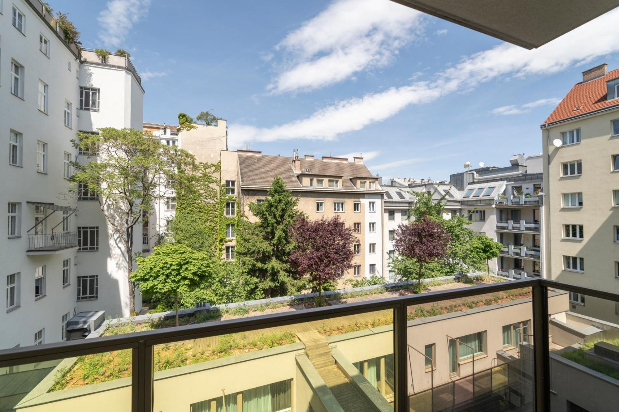 Pakat Suites Wenen Buitenkant foto