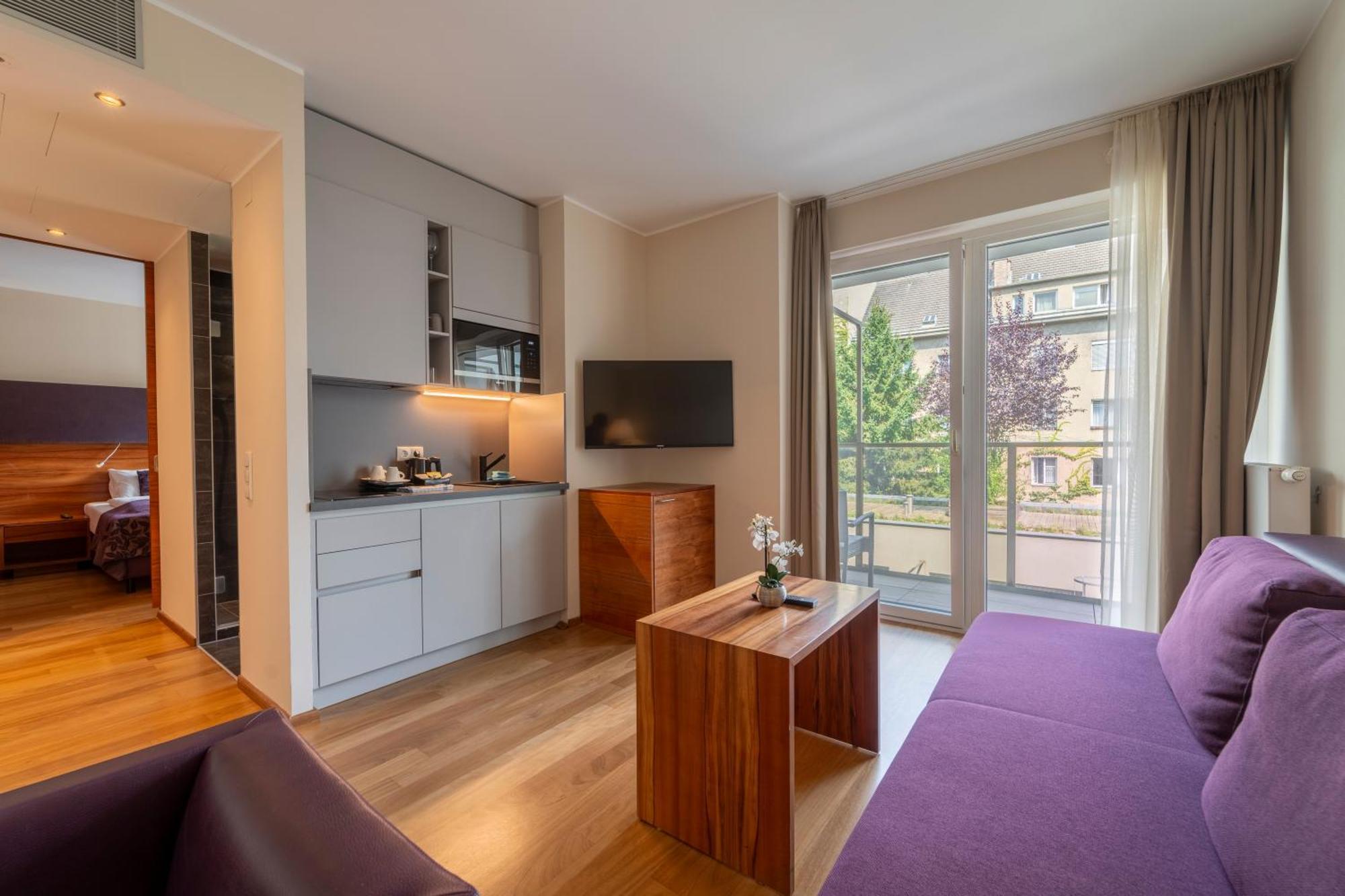 Pakat Suites Wenen Buitenkant foto